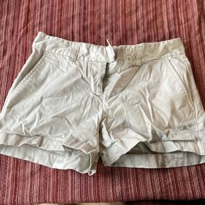 Vineyard Vine Khaki Shorts